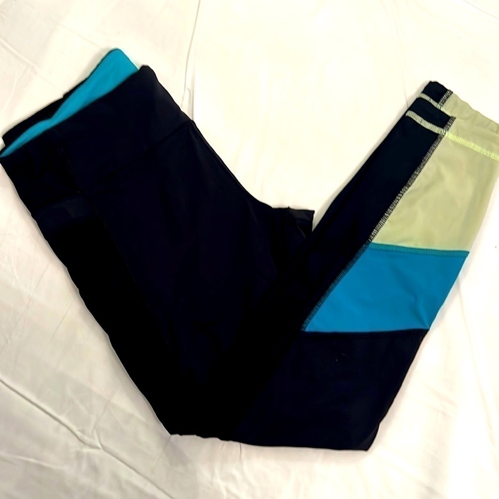 Lululemon Trail Bound 7/8 Tight Black / Blue Tropics / Clear Mint Size 10
